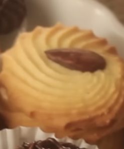 MG Bakery Almond Cookies / LB